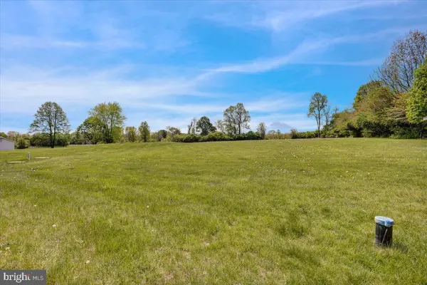 Reading, PA 19608,211 KOCHER RD