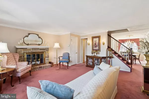 Philadelphia, PA 19154,221 RIDGEFIELD RD