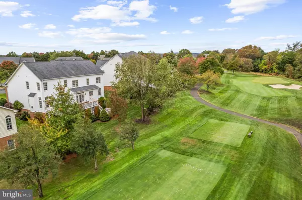 Haymarket, VA 20169,5421 SHERMAN OAKS CT