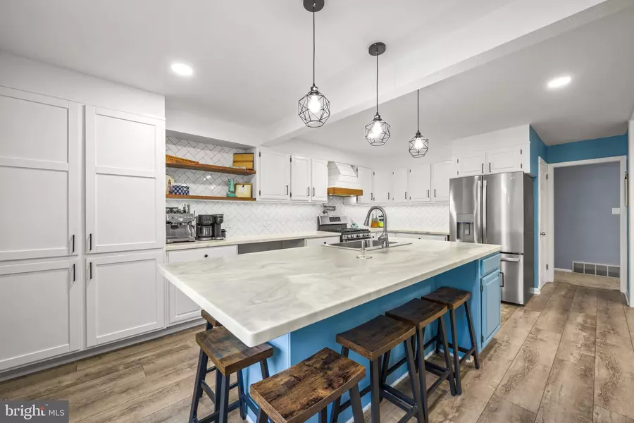 376 GRISCOM DRIVE, Mannington, NJ 08079