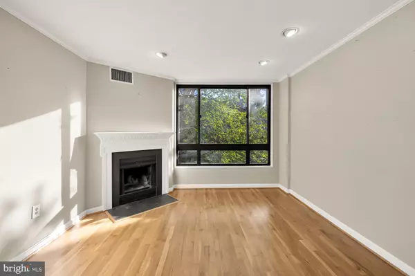 Washington, DC 20007,3825 DAVIS PL NW #202