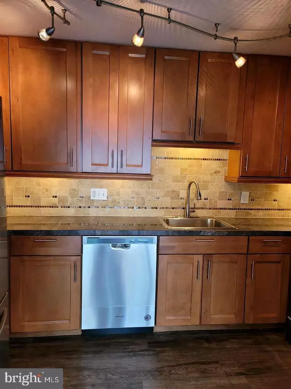 Falls Church, VA 22042,8002 CHANUTE PL #3