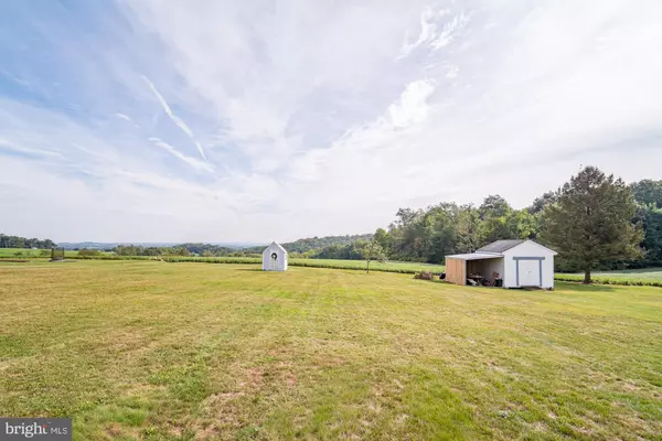 Windsor, PA 17366,1398 MANOR RD