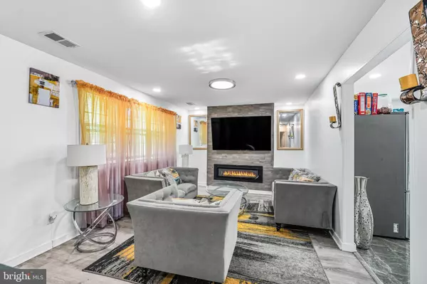 Pennsville, NJ 08070,86 DELAWARE DR