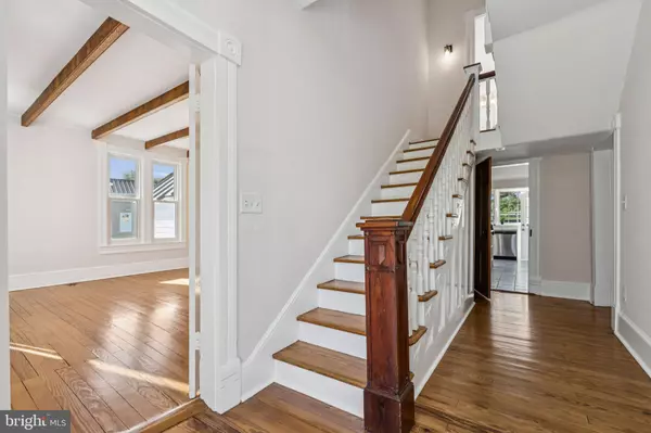 Bluemont, VA 20135,20596 AIRMONT RD