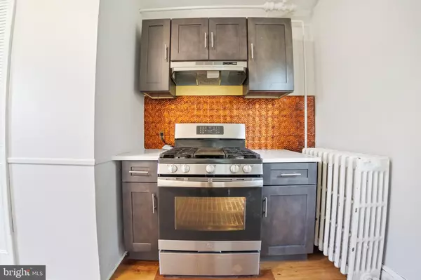 Atlantic City, NJ 08401,704 N MICHIGAN AVE