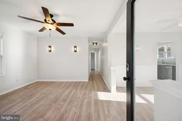 Mantua, NJ 08051,125 IVY LN