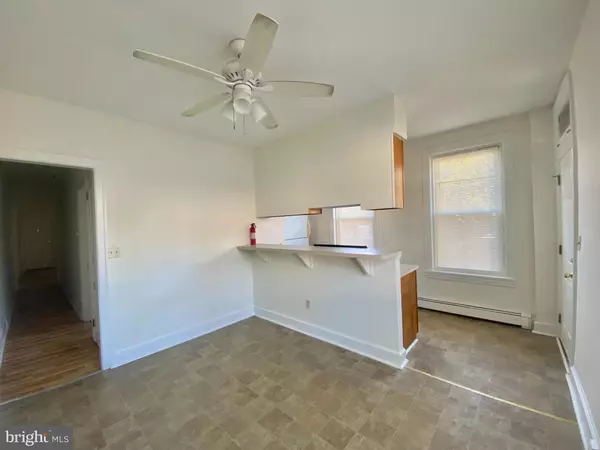 Wilmington, DE 19802,131 W 18TH ST