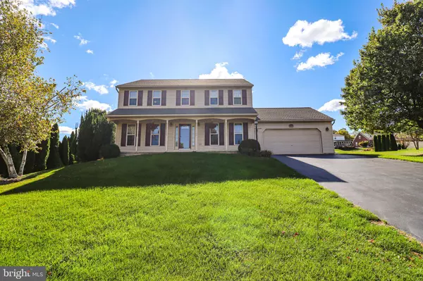 8 PARKVIEW DR, Seven Valleys, PA 17360