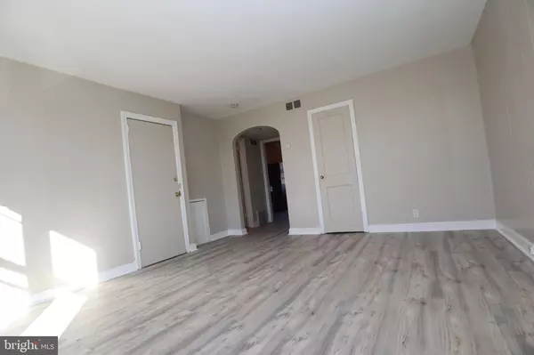 Philadelphia, PA 19144,6335 CARNATION ST #2