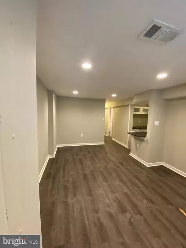 Washington, DC 20002,1020 MASSACHUSETTS AVE NE #UNIT B