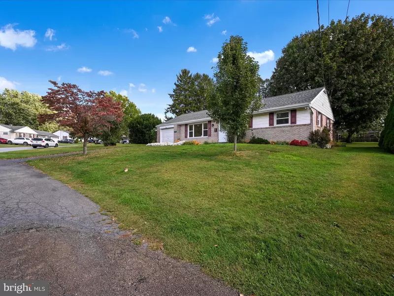 232 CIRCLE DR, Quarryville, PA 17566