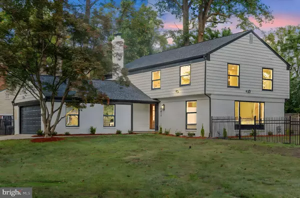 8511 HUNTER CREEK TRL,  Rockville,  MD 20854