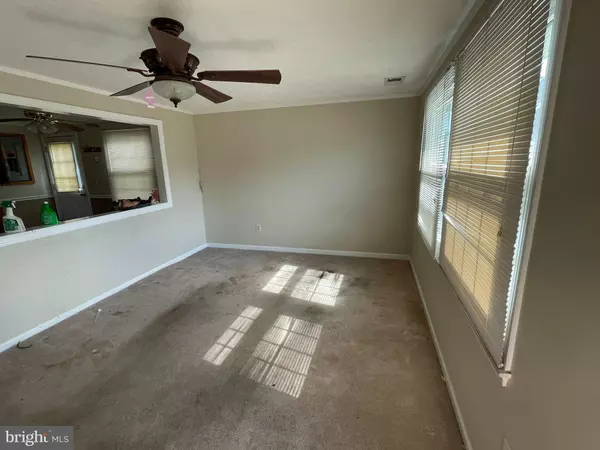 Pasadena, MD 21122,8537 CREEK RD