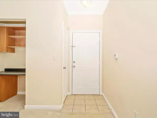 Germantown, MD 20874,19606 GALWAY BAY CIR #401