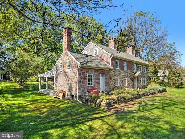 Easton, PA 18045,1701 CHAIN DAM RD