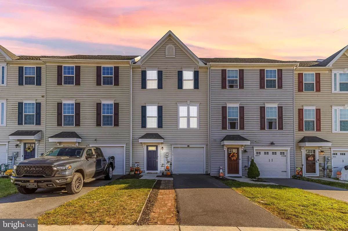 Falling Waters, WV 25419,174 ONTARIO DR