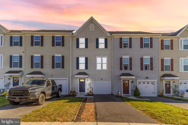 174 ONTARIO DR, Falling Waters, WV 25419