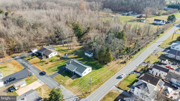 Chesapeake City, MD 21915,8 ILER LN