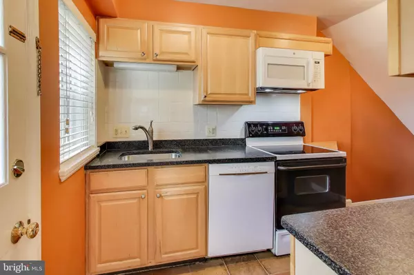 Arlington, VA 22206,2879 S ABINGDON ST