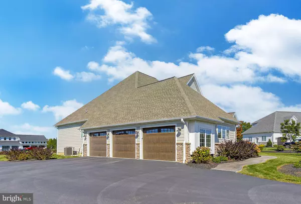 Lititz, PA 17543,533 NORTHAMPTON DR