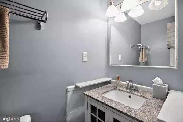 Waldorf, MD 20601,2769 PINEWOOD DR