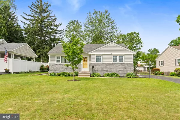 Ewing, NJ 08628,21 DECOU AVE