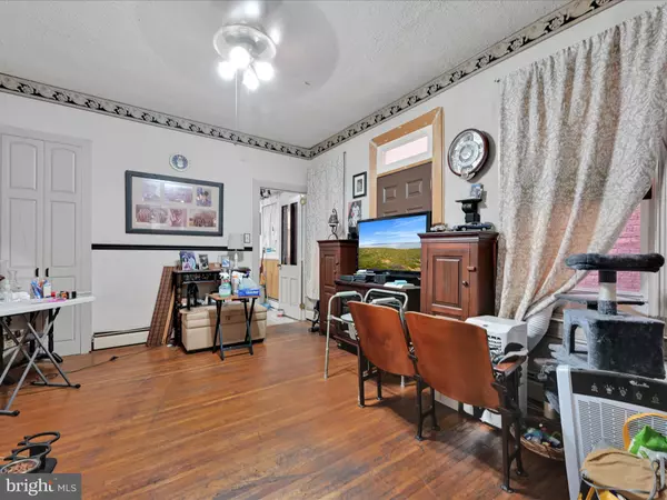 York, PA 17403,336 E KING ST