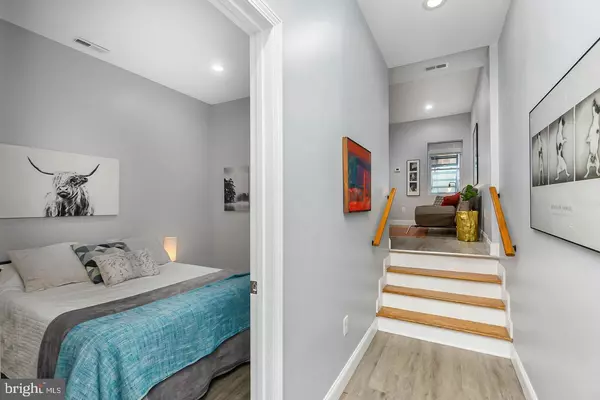 Baltimore, MD 21231,1709 BANK ST