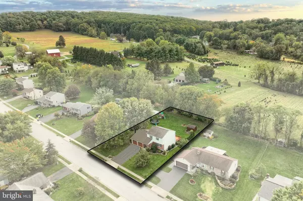 York, PA 17406,2824 GLEN HOLLOW DR