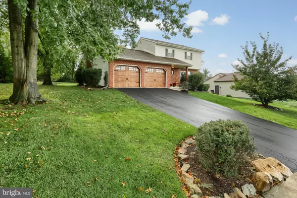 York, PA 17406,2824 GLEN HOLLOW DR