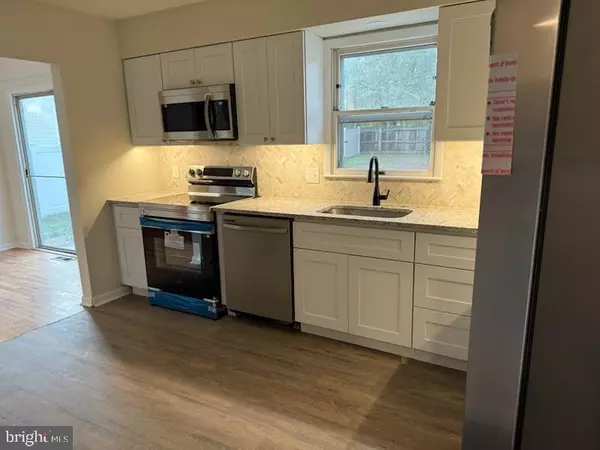 West Deptford, NJ 08086,1726 3RD