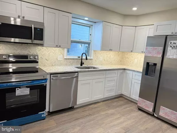 West Deptford, NJ 08086,1726 3RD