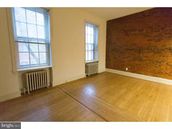 Philadelphia, PA 19106,510 SPRUCE ST #2