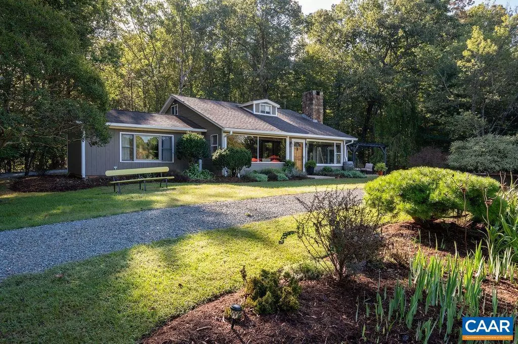 Charlottesville, VA 22911,3172 WOODCREEK DR