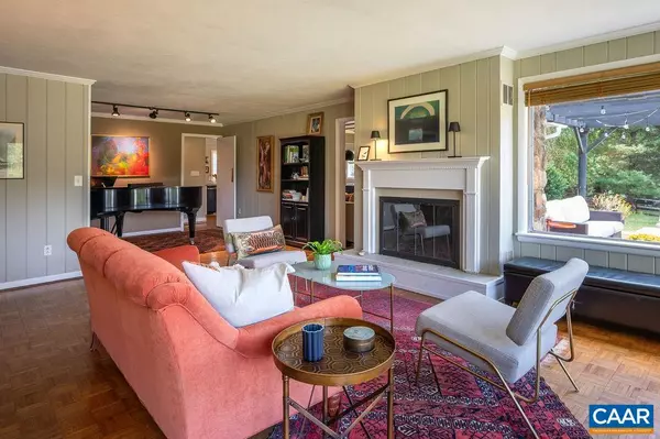 Charlottesville, VA 22911,3172 WOODCREEK DR