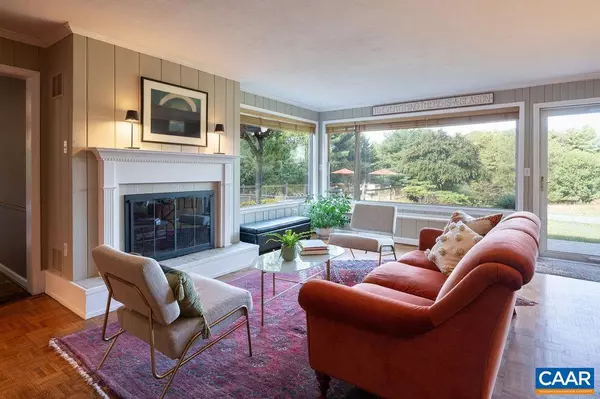 Charlottesville, VA 22911,3172 WOODCREEK DR