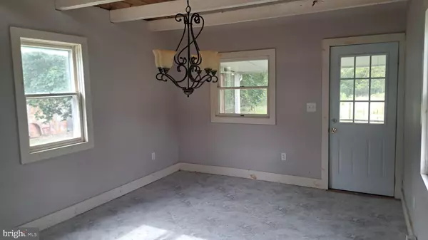 Dillsburg, PA 17019,21 N YORK RD