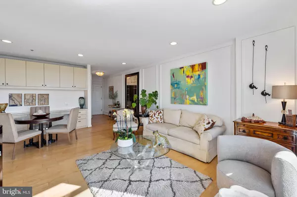 Baltimore, MD 21230,100 HARBORVIEW DR #1708