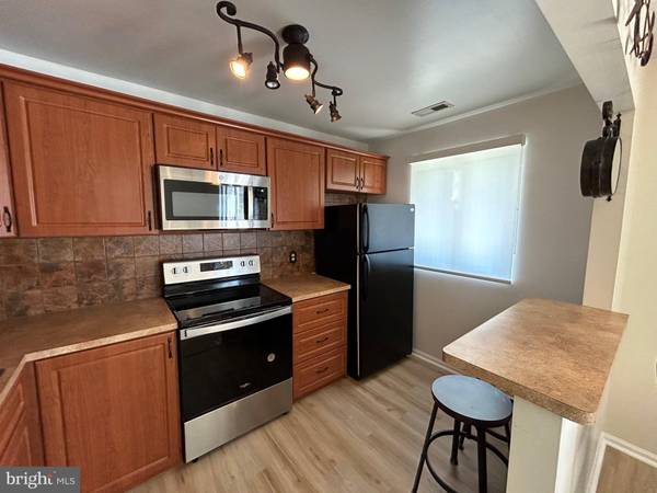 Hammonton, NJ 08037,220 PARK AVE #11U