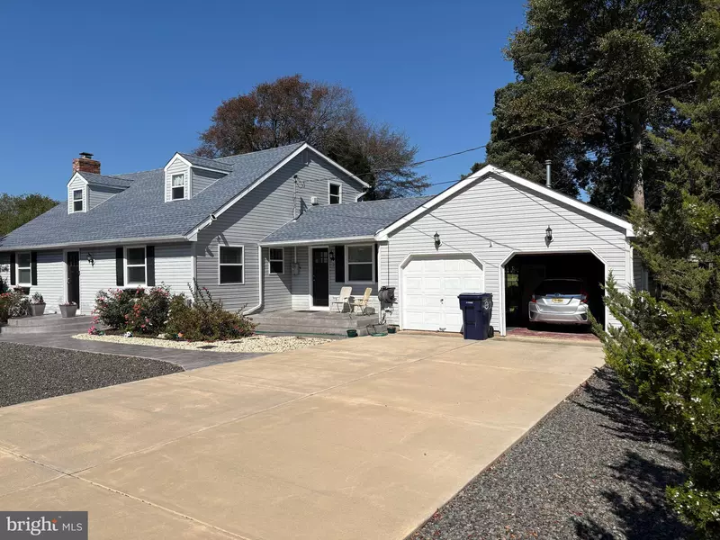 31 ATLANTIS BLVD, Tuckerton, NJ 08087