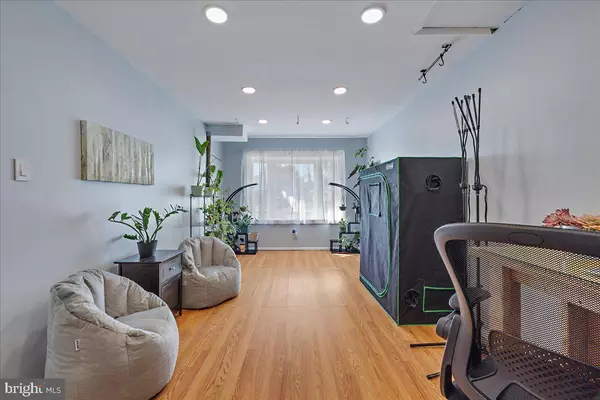 Severn, MD 21144,1908 STONEHEARTH CT