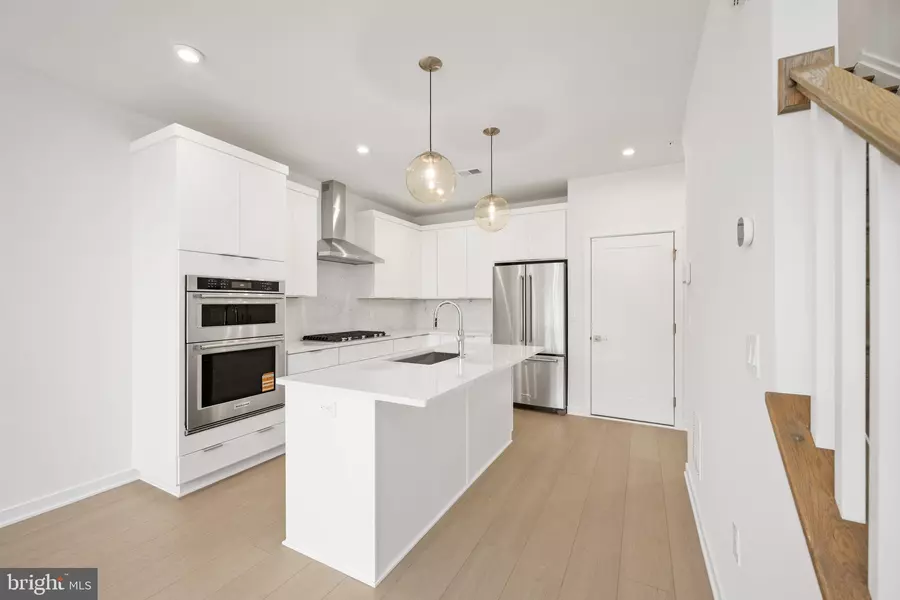 43501 MONROE CREST TER, Ashburn, VA 20148