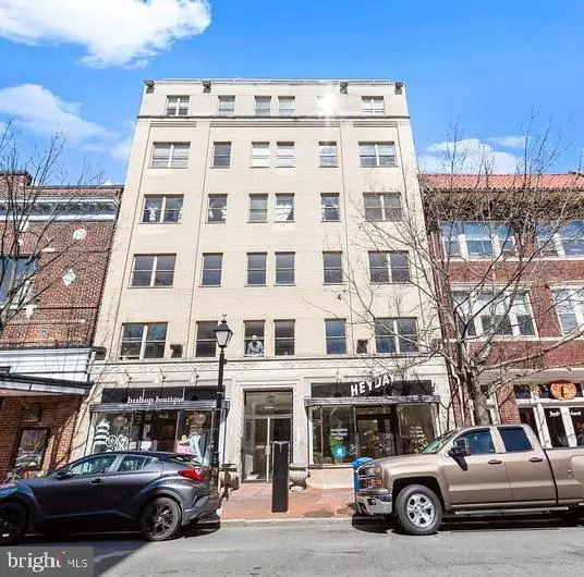 815 KING ST #5E, Alexandria, VA 22314