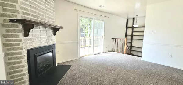 Waldorf, MD 20602,4532-C REEVES PL #46-M