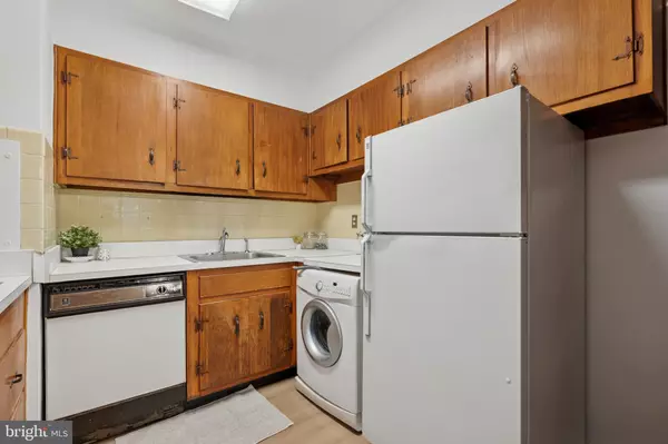 Philadelphia, PA 19103,1900 JOHN F KENNEDY BLVD #1920