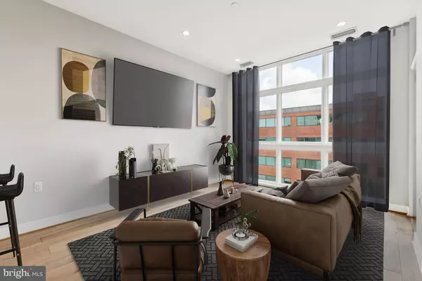 Washington, DC 20002,646 H ST NE #406