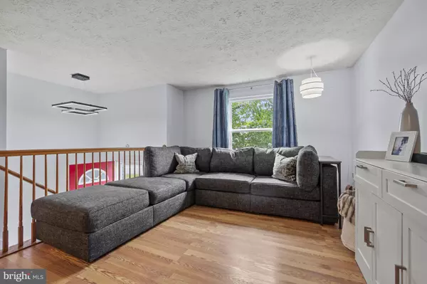 Waldorf, MD 20601,919 TRURO LN