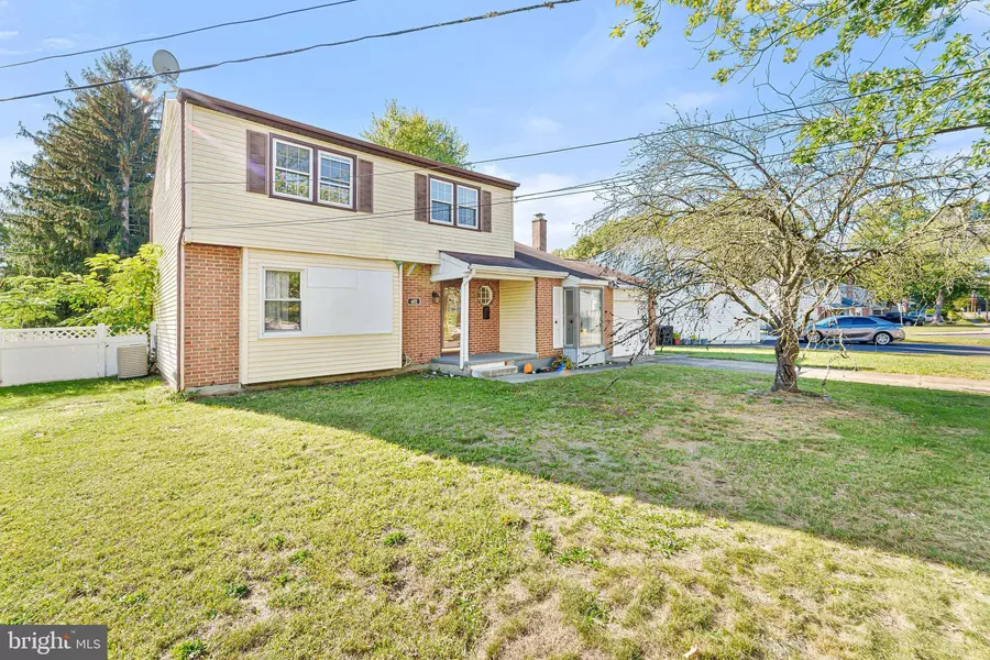 602 LINDA AVE, Blackwood, NJ 08012