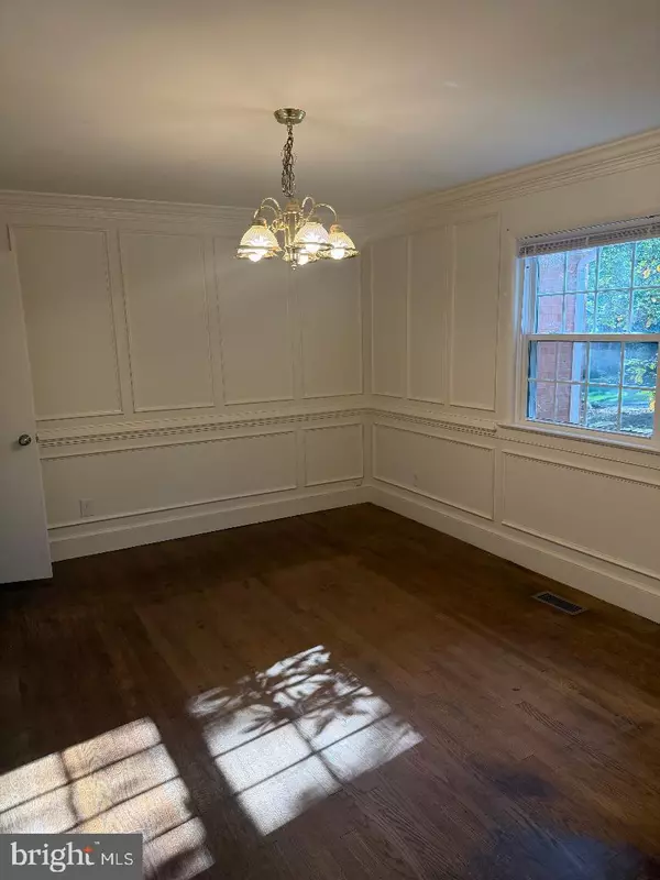 Triangle, VA 22172,3241 RIVERVIEW DR